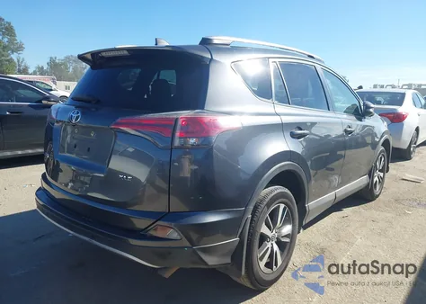 2016 Toyota Rav4 Xle z USA, uszkodzony, nr VIN JTMWFREV7GD088209